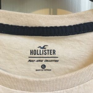Hollister Cream T-shirt